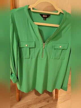 Slim Factor Women's Top Green Size S Long Sleeve Zipper V Neck Business Chic